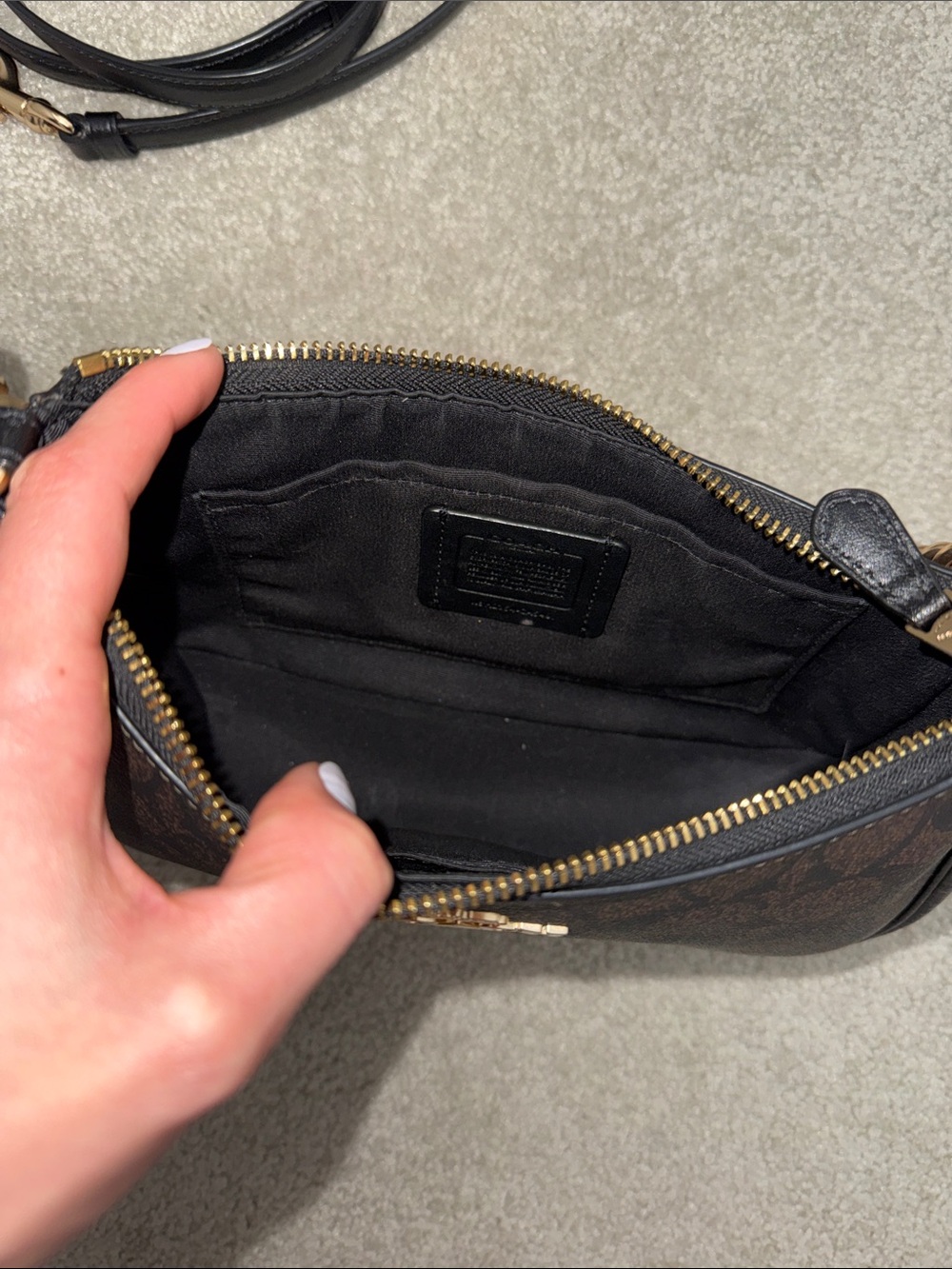 Coach Teri Shoulder Bag in Signature Canvas - Picture 2 of 5